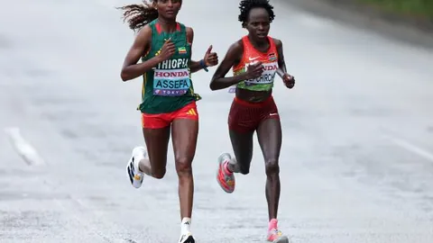 哈兰德英超前三季进球30+，仅范尼曾达此成就